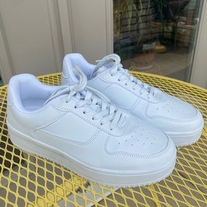 Chunky White Leather Sneaker, Women's Size 8.5